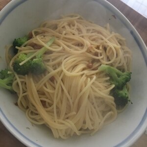 簡単！納豆ブロッコリー鰹節のパスタ